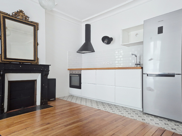 A louer en meublé 2 pièces - Rue de la Jonquière - Paris 17