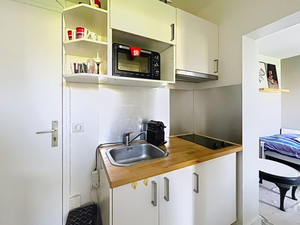 Appartement d'une pièce à louer - Passage de la Folie Regnault - Paris 11