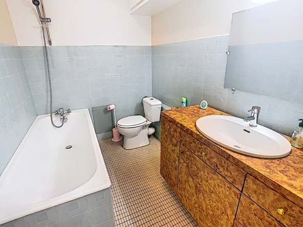 Studio à louer en meublé - Rue Saint Sébastien - Paris 11
