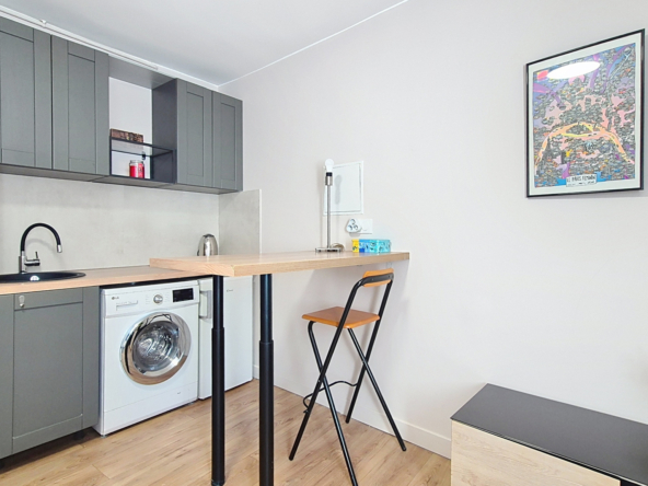 A louer studio meublé - Rue du Maréchal Leclerc 94410 Saint Maurice