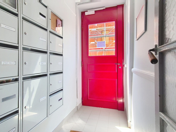 A louer studio meublé - Rue du Maréchal Leclerc 94410 Saint Maurice