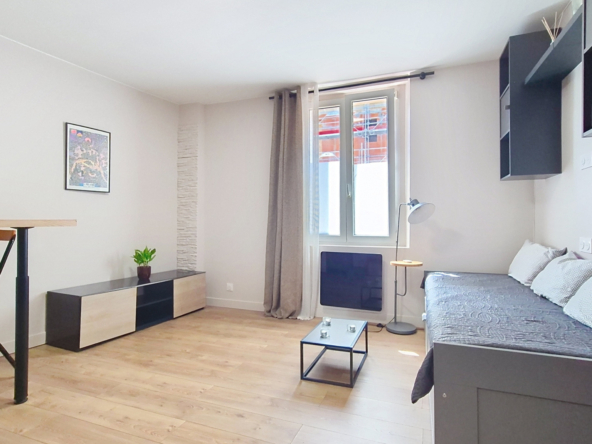 A louer studio meublé - Rue du Maréchal Leclerc 94410 Saint Maurice