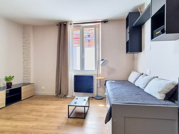 A louer studio meublé - Rue du Maréchal Leclerc 94410 Saint Maurice