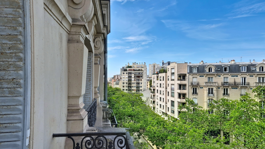 A louer en meublé 2 pièces refait à neuf - Rue Alésia - Paris 14
