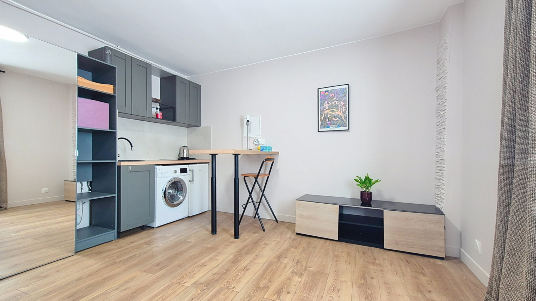 A louer studio meublé - Rue du Maréchal Leclerc 94410 Saint Maurice