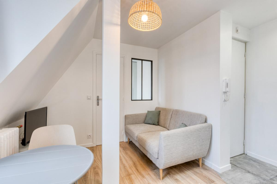 Appartement 2 pièces à louer meublé - rue de Bagnolet  Paris 20