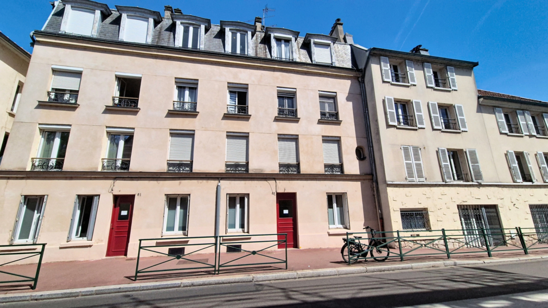 A louer studio meublé - Rue du Maréchal Leclerc 94410 Saint Maurice