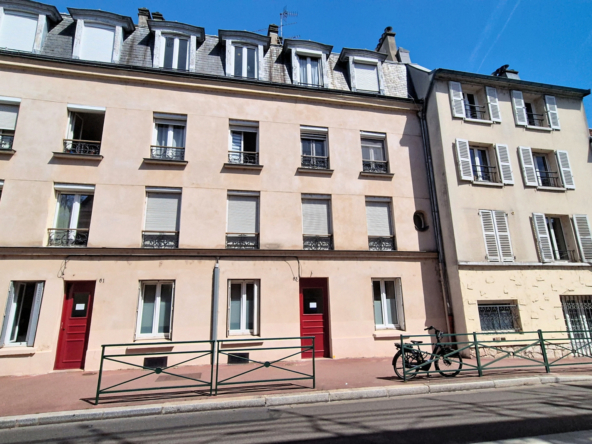 A louer studio meublé - Rue du Maréchal Leclerc 94410 Saint Maurice