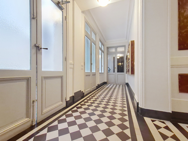 Appartement 2 pièces à louer meublé - Rue Alfred de Vigny - PARIS 17