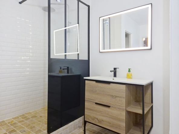 Studio à louer meublé - Rue de la Réunion - Paris 20