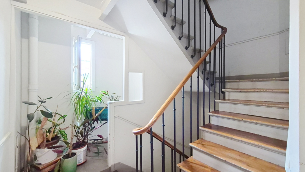 Studio à louer meublé - Passage du Bureau - Paris 11