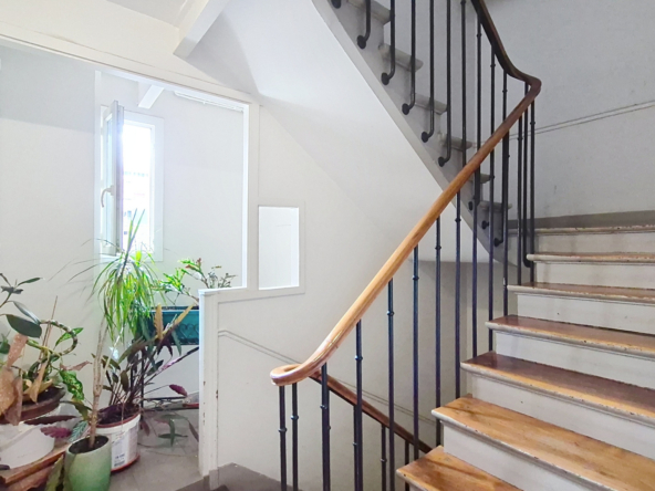 Studio à louer meublé - Passage du Bureau - Paris 11