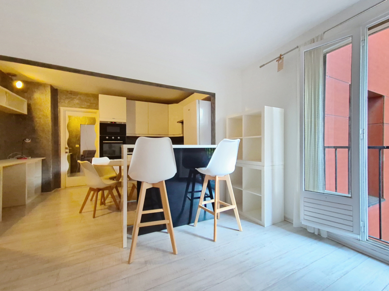 Studio à louer meublé - Rue de la Réunion - Paris 20