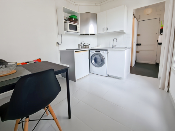 Studio à louer meublé - rue Gérard - Paris 13