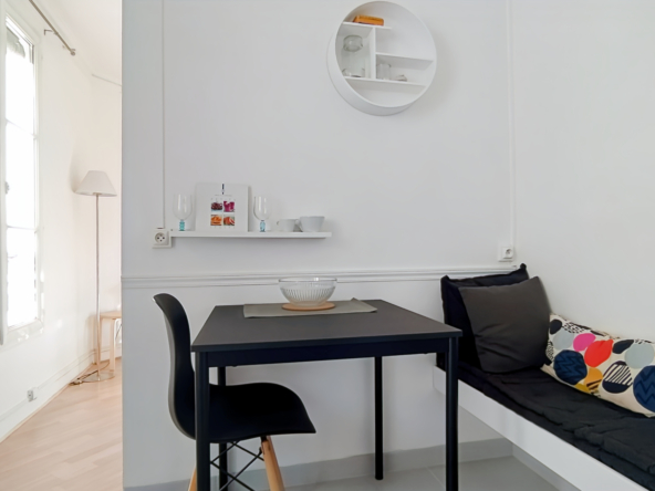 Studio à louer meublé - rue Gérard - Paris 13