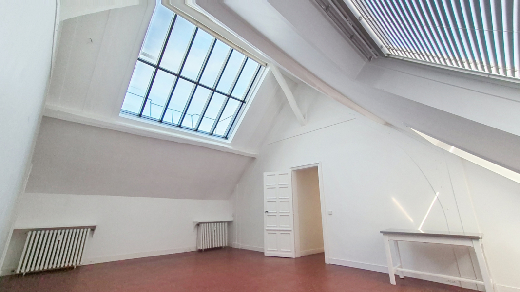 5 pièces - Rue de Liège - Paris 8