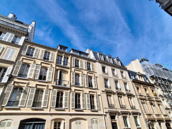 5 pièces - Rue de Liège - Paris 8