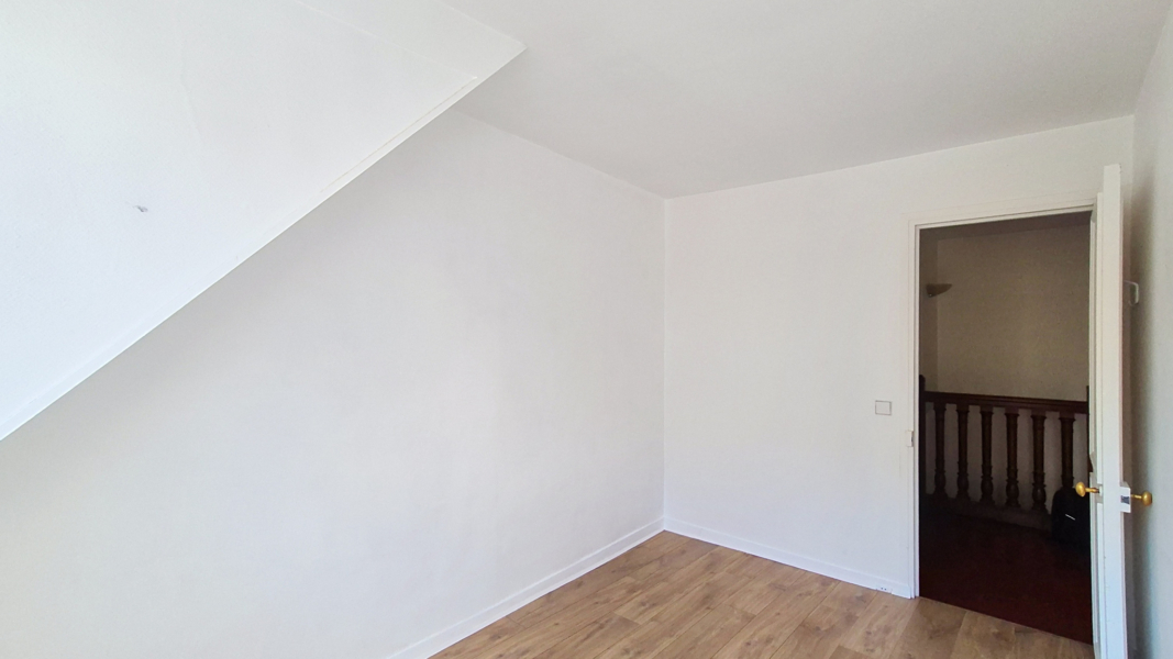 5 pièces - Rue de Liège - Paris 8